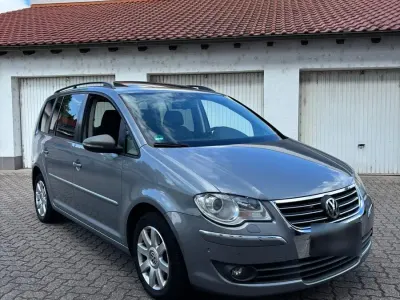 Gebraucht VW Touran 140 PS (102 kW) 2010 Grau Van / Kleinbus