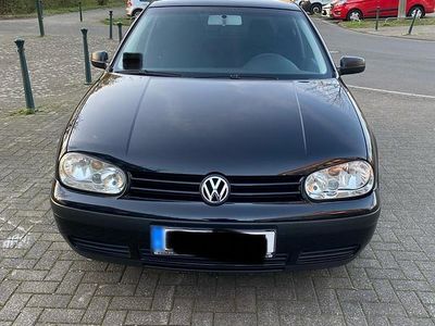 Gebraucht VW Golf IV 101 PS (74 kW) 2003 Schwarz Kleinwagen