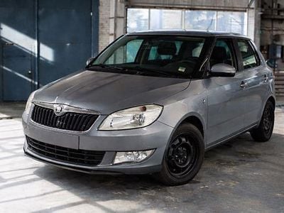 Gebraucht Skoda Fabia Ambition 90 PS (66 kW) 2014 Grau Kleinwagen