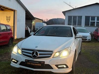 Weiß Gebraucht 2010 Mercedes E350 Coupé | 7.290 € (Fairer Preis)
