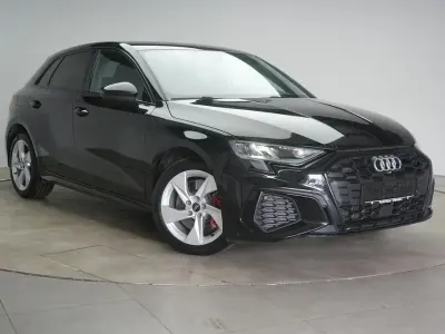 Gebraucht Audi A3 Sportback e-tron S-Line 150 PS (110 kW) 2022 Schwarz Kleinwagen