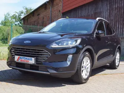Gebraucht Ford Kuga Titanium 151 PS (111 kW) 2021 Schwarz SUV