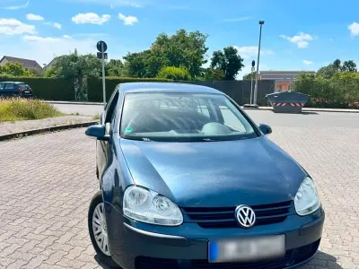 Gebraucht VW Golf V 75 PS (55 kW) 2005 Blau Kleinwagen