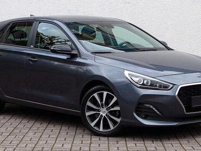 Grau Gebraucht 2020 Hyundai i30 Limousine | 15.490 € (Fairer Preis)