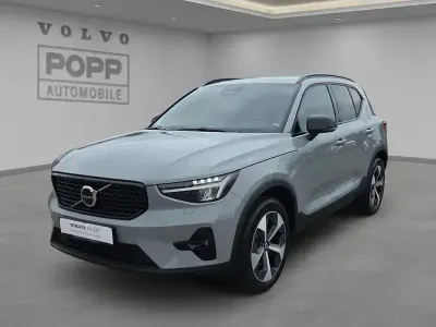 Gebraucht Volvo XC40 Plus 163 PS (119 kW) 2024 Vapour grey / metallic SUV