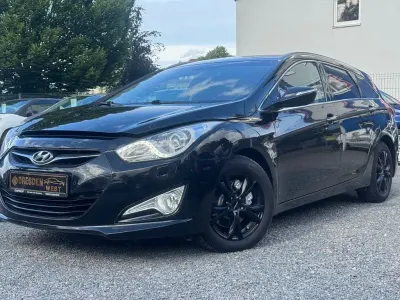 Gebraucht Hyundai i40 Edition 135 PS (99 kW) 2013 Schwarz Kombi