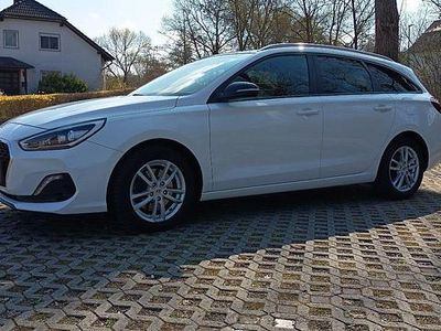 Second-hand Hyundai i30 Passion Plus 140 CP (102 kW) 2018 Alb Break