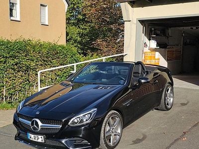 Schwarz Gebraucht 2018 Mercedes SLC200 AMG line Cabrio | 26.500 €