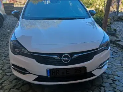 Usata Opel Astra Business Edition 122 CV (89 kW) 2021 Bianco Station wagon
