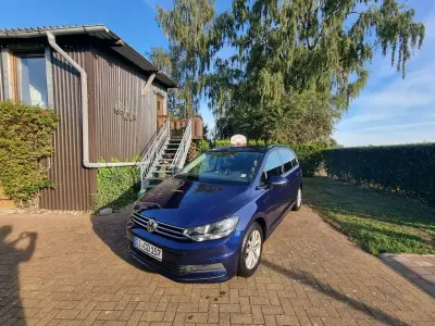 Gebraucht VW Touran Sound 116 PS (85 kW) 2016 Blau Van / Kleinbus