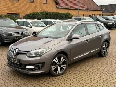 Gebraucht Renault Mégane III 110 PS (80 kW) 2014 Grau Limousine