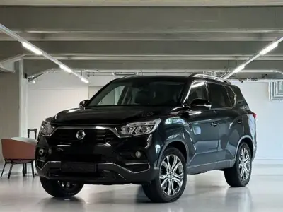 Gebraucht SsangYong Rexton Quartz 181 PS (133 kW) 2018 Schwarz SUV