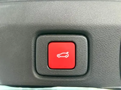Neu Jeep Compass Altitude 145 PS (106 kW) 2026 Grau dach schwarz SUV