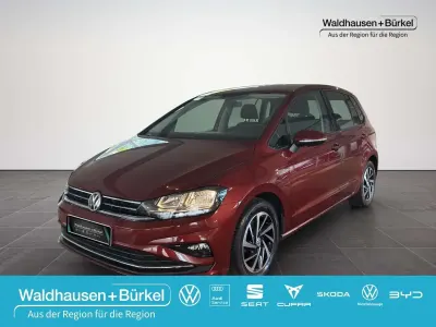 Gebraucht VW Golf Sportsvan Join 150 PS (110 kW) 2018 Cranberry red (rot) Van / Kleinbus