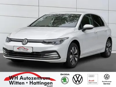 Gebraucht VW Golf VIII Move 131 PS (96 kW) 2023 Oryxweiß perlmutteffekt Limousine
