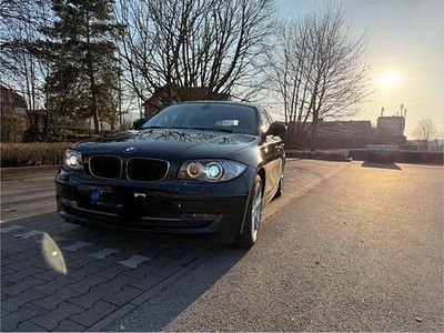 Gebraucht BMW 120 170 PS (125 kW) 2010 Schwarz Kleinwagen