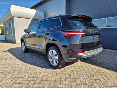 Ny Skoda Karoq Selection 150 HK (110 kW) 2026 Sort SUV
