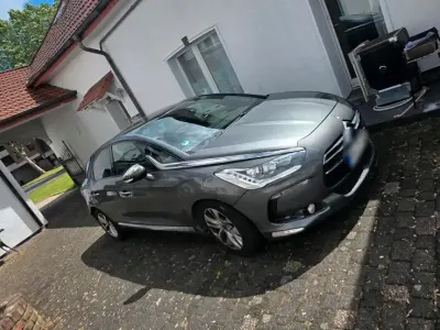 Gebraucht Citroën DS5 112 PS (82 kW) 2011 Schwarz Kleinwagen