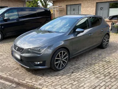 Gebraucht Seat Leon FR 179 PS (131 kW) 2014 Grau Limousine