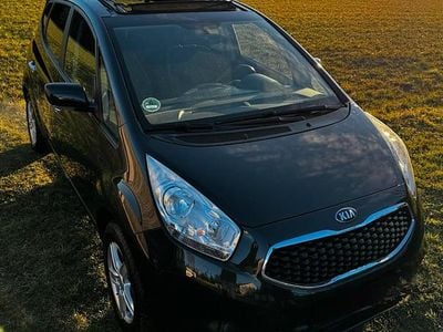 Usata Kia Venga DREAM-TEAM Edition 125 CV (91 kW) 2015 Nero Utilitaria