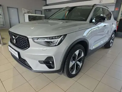 Brugt Volvo XC40 Plus 197 HK (144 kW) 2024 Sølv SUV