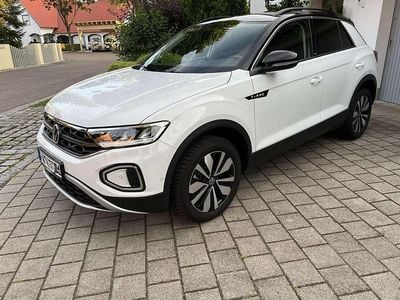 Second-hand VW T-Roc Move 150 CP (110 kW) 2024 Alb SUV