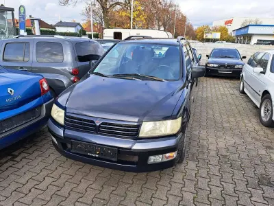 Gebraucht Mitsubishi Space Wagon 133 PS (97 kW) 2002 Blau Van / Kleinbus
