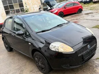 Gebraucht Fiat Grande Punto Dynamic 77 PS (56 kW) 2008 Schwarz Kleinwagen