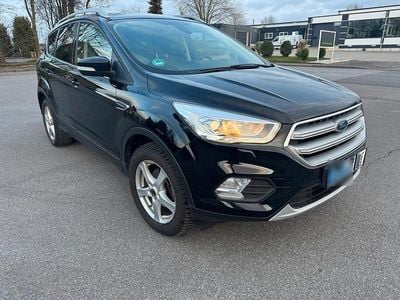 Gebraucht Ford Kuga 150 PS (110 kW) 2017 Schwarz SUV