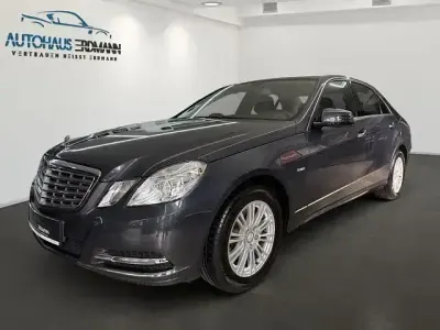 Second-hand Mercedes E200 184 CP (135 kW) 2011 Gri Berlinǎ