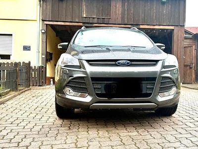 Gebraucht Ford Kuga 120 PS (88 kW) 2016 Grau SUV