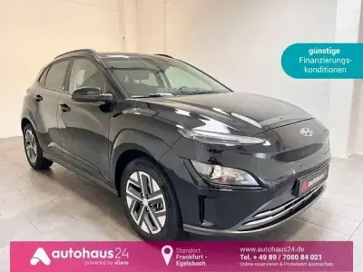 Gebraucht Hyundai Kona Edition 30+ 100 kW (136 PS) 2022 Schwarz SUV
