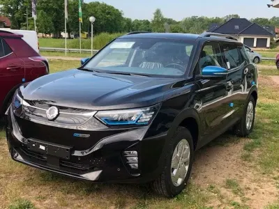 Gebraucht SsangYong Korando 139 kW (190 PS) 2025 Space black metallic SUV