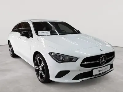Gebraucht Mercedes CLA200 Shooting Brake Progressive 163 PS (119 kW) 2023 Polarweiß Kombi