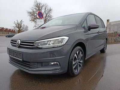 Gebraucht VW Touran United 116 PS (85 kW) 2020 Grau Van / Kleinbus