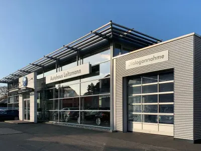 Gebraucht VW T-Roc R-line 150 PS (110 kW) 2025 Grau SUV