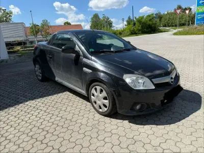 Gebraucht Opel Tigra 90 PS (66 kW) 2006 Schwarz Cabrio