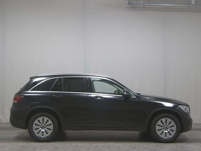 Mercedes GLC300