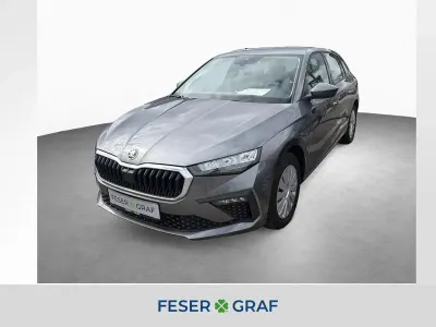 Gebraucht Skoda Scala Essence 116 PS (85 kW) 2025 Graphitegrau metallic Kleinwagen