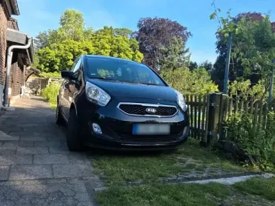 Gebraucht Kia Venga Edition 7 125 PS (91 kW) 2015 Schwarz Kleinwagen