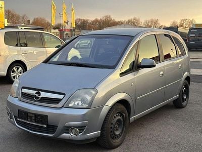 Silber Gebraucht 2009 Opel Meriva Innovation Van / Kleinbus | 1.800 € (Guter Preis)