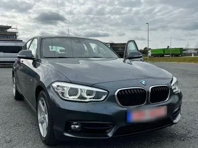 Gebraucht BMW 118 Sport Line 136 PS (100 kW) 2018 Grau Limousine