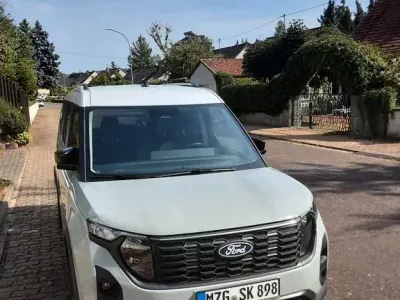 Gebraucht Ford Tourneo Courier Active 125 PS (91 kW) 2024 Grau Van / Kleinbus