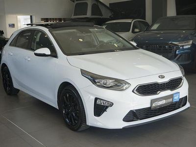 Usado Kia Ceed Spirit 140 HP (102 kW) 2020 Branco Citadino