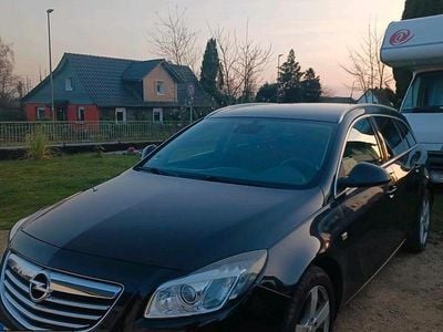 Gebraucht Opel Insignia 160 PS (117 kW) 2010 Schwarz Kombi