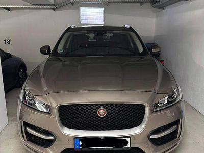Gebraucht Jaguar F-Pace R-Sport 179 PS (131 kW) 2017 Braun SUV