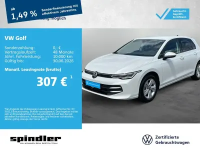 Gebraucht VW Golf VIII Life 150 PS (110 kW) 2024 Oryxweiß perlmutteffekt Limousine