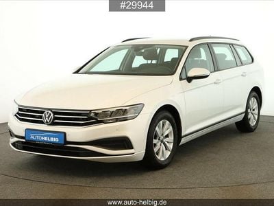 Weiß Gebraucht 2022 VW Passat Kombi | 17.590 € (Guter Preis)