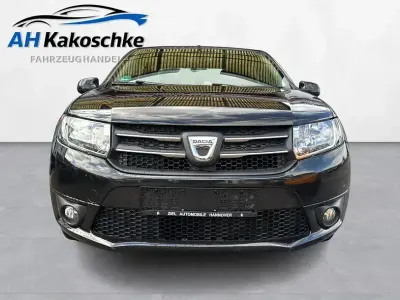 Usata Dacia Logan Acces 73 CV (53 kW) 2015 Nero Berlina