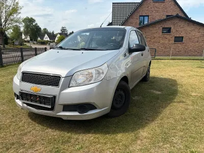 Usado Chevrolet Aveo 84 HP (61 kW) 2009 Citadino